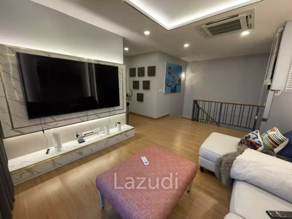 5 Bed 5 Bath House For Sale