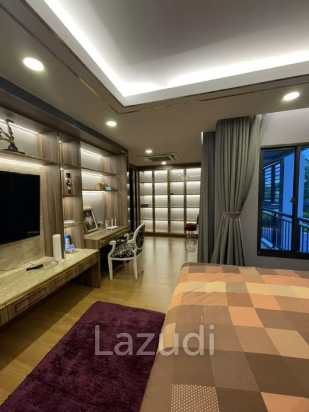 5 Bed 5 Bath House For Sale