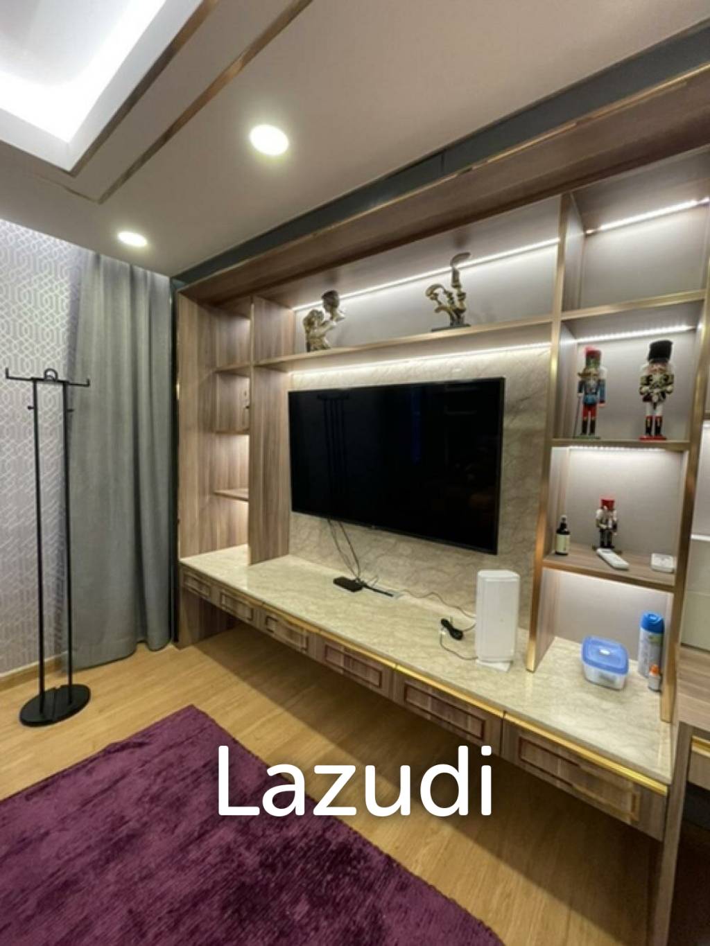 5 Bed 5 Bath House For Sale