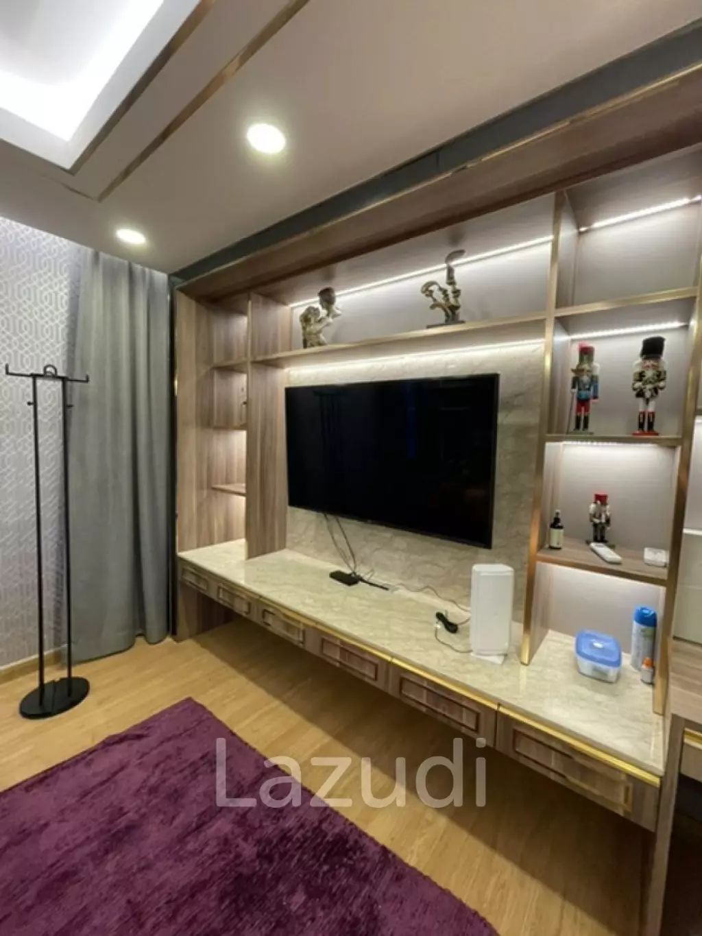 5 Bed 5 Bath House For Sale