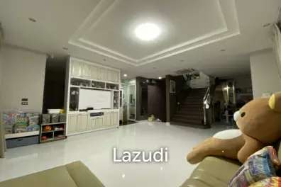 3 Bed 4 Bath House For Sale