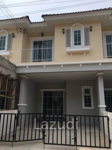 Beautiful Townhouse for Sale in Chiang Mai