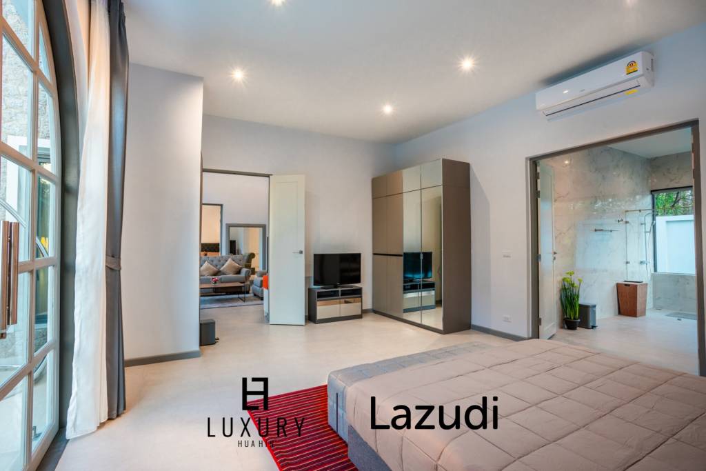 700 ตร.ม 2 เตียง 2 อาบน้ำ วิลล่า For ขาย