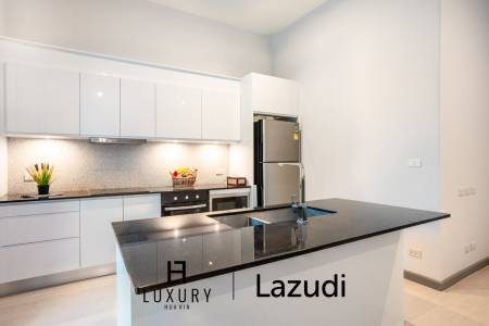 700 ตร.ม 2 เตียง 2 อาบน้ำ วิลล่า For ขาย