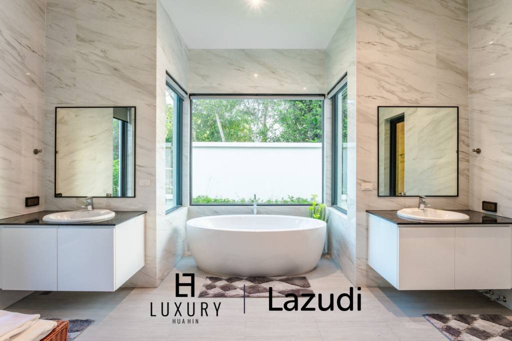 700 ตร.ม 2 เตียง 2 อาบน้ำ วิลล่า For ขาย