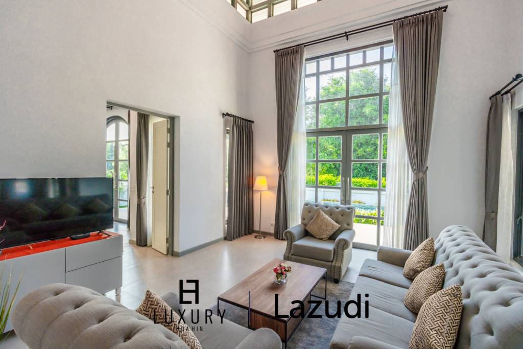 700 ตร.ม 2 เตียง 2 อาบน้ำ วิลล่า For ขาย