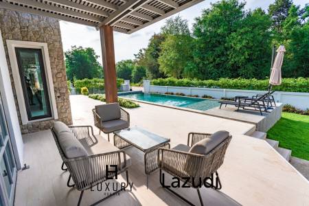 700 ตร.ม 2 เตียง 2 อาบน้ำ วิลล่า For ขาย