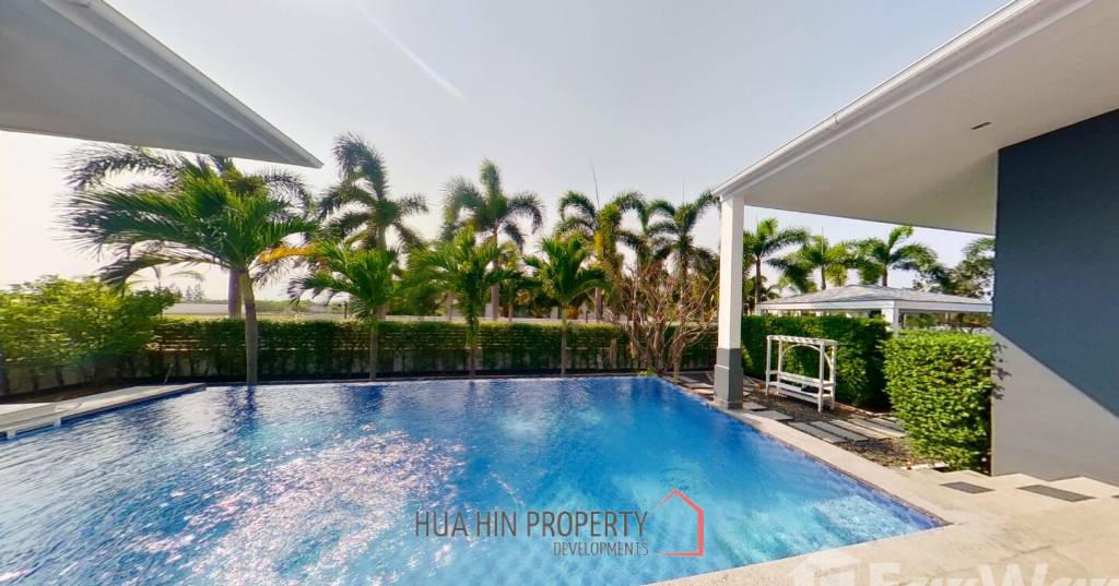 3 Bed 2 Bath Pool Villa For Sale in Cha-Am