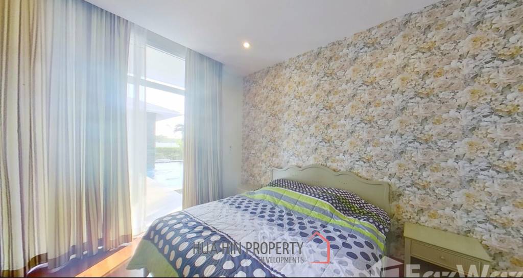 3 Bed 2 Bath Pool Villa For Sale in Cha-Am