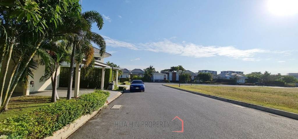 3 Bed Luxury Villa at Black Mountain Golf Course