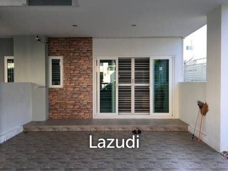 3 Bed 3 Bath Townhouse For Sale in Chiang Mai