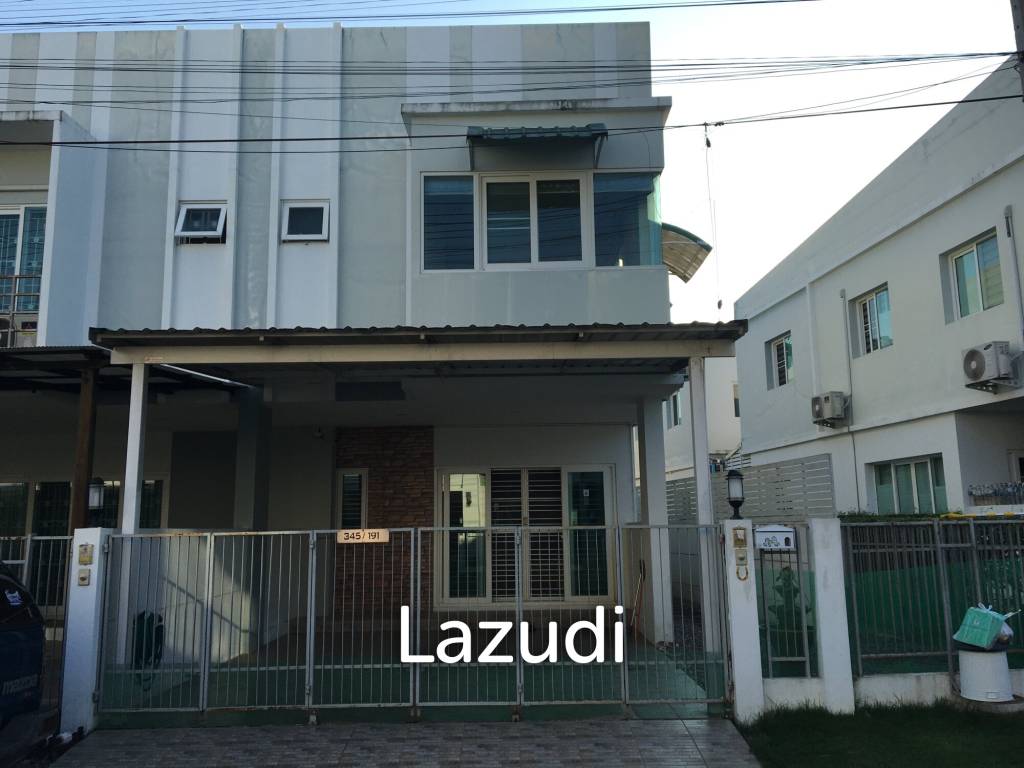 3 Bed 3 Bath Townhouse For Sale in Chiang Mai