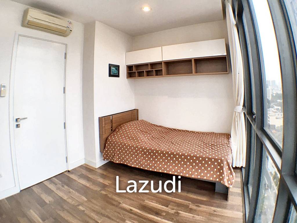 2 Bed 2 Bath 76 SQ.M The Room Sukhumvit 62