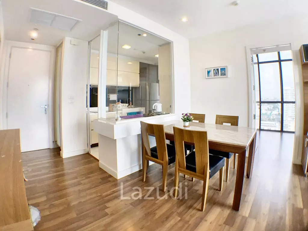 2 Bed 2 Bath 76 SQ.M The Room Sukhumvit 62