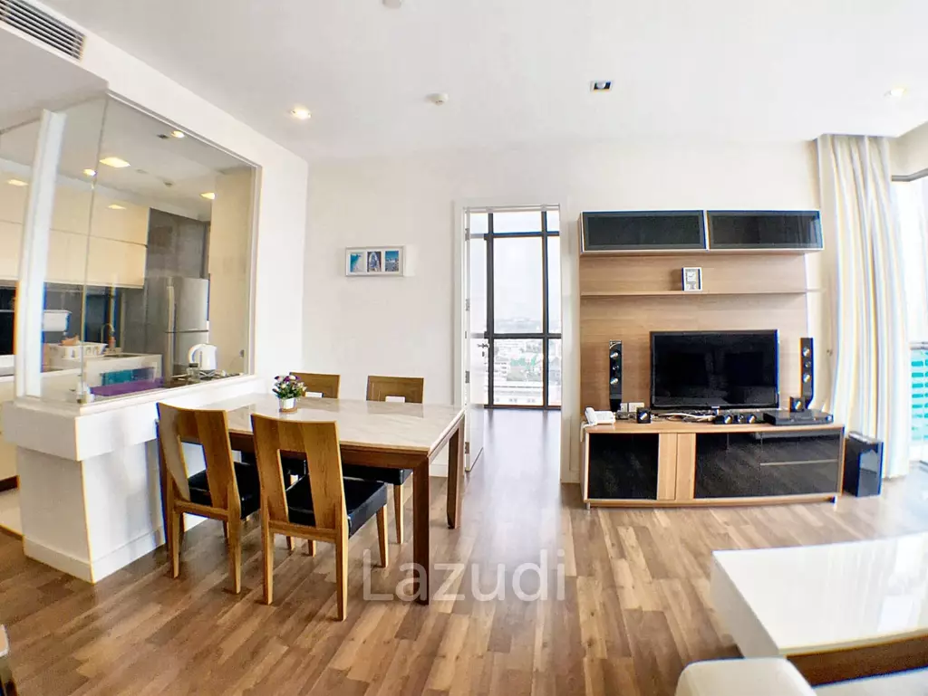 2 Bed 2 Bath 76 SQ.M The Room Sukhumvit 62