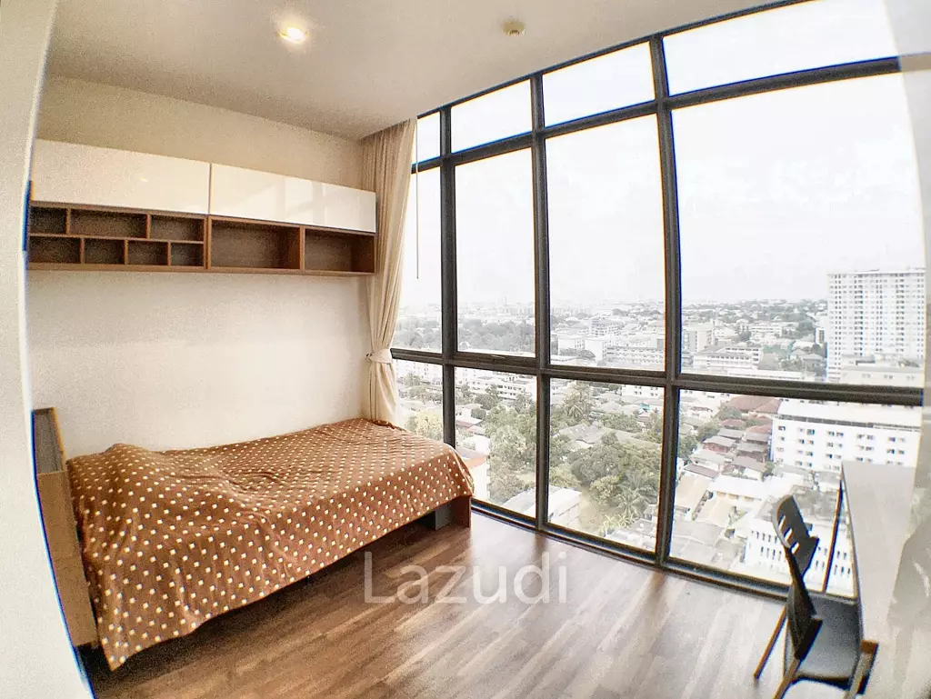 2 Bed 2 Bath 76 SQ.M The Room Sukhumvit 62