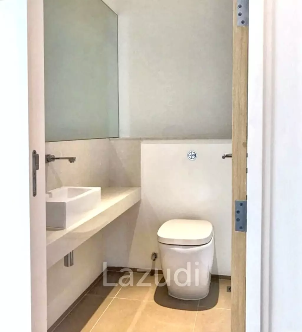2 Bed 2 Bath 111.14 Sqm Condo For Sale