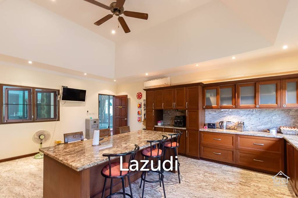 2,400 Sqm 5 Bed 6 Bath Villa For Sale