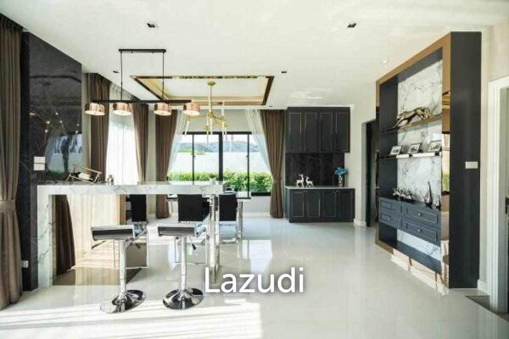 Modern Luxury 2 storey in city center