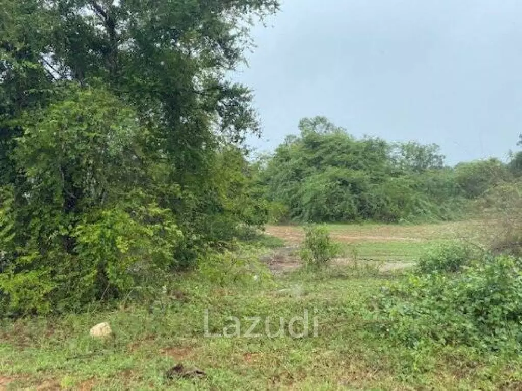 12 Rai of Land, directly on the main highway