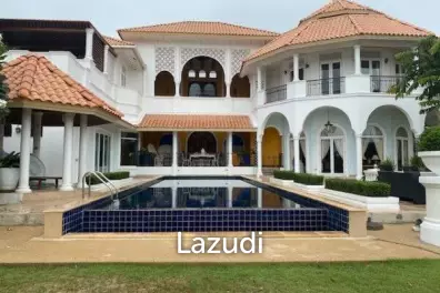 Exquisite Villa at Palm Hills Golf Club, Cha Am