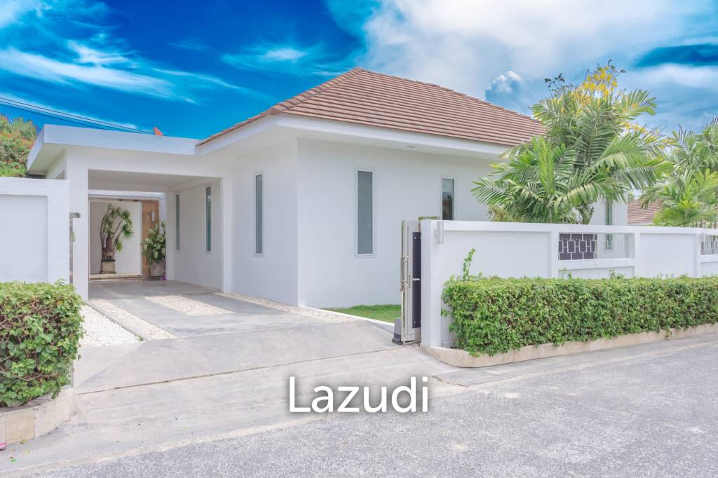 WHITESTONE VILLAS : Luxury Modern 3 Bed Pool Villa