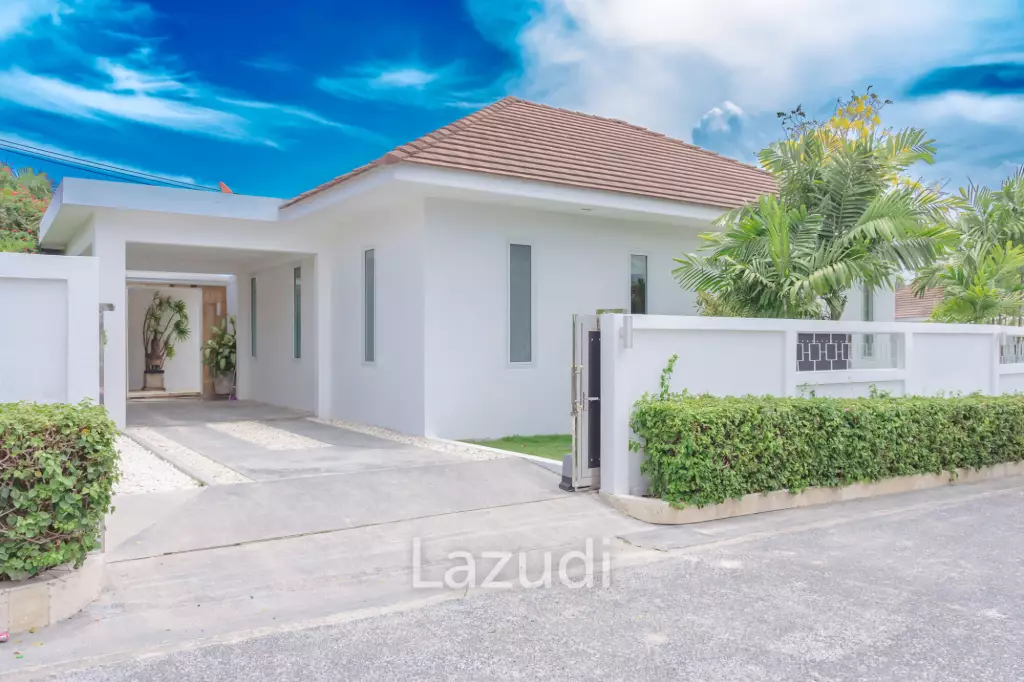 WHITESTONE VILLAS : Luxury Modern 3 Bed Pool Villa