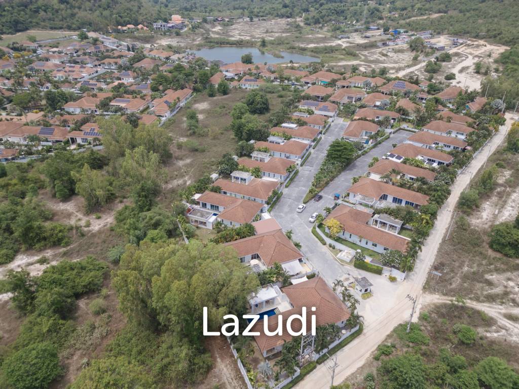 WHITESTONE VILLAS : Luxury Modern 3 Bed Pool Villa