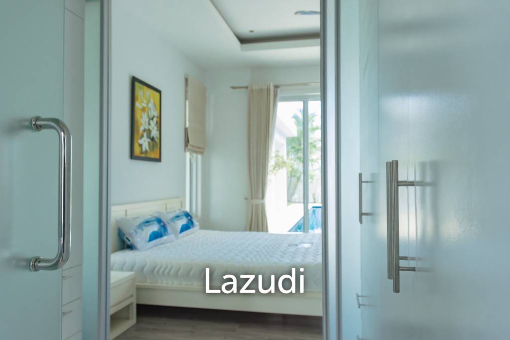 WHITESTONE VILLAS : Luxury Modern 3 Bed Pool Villa