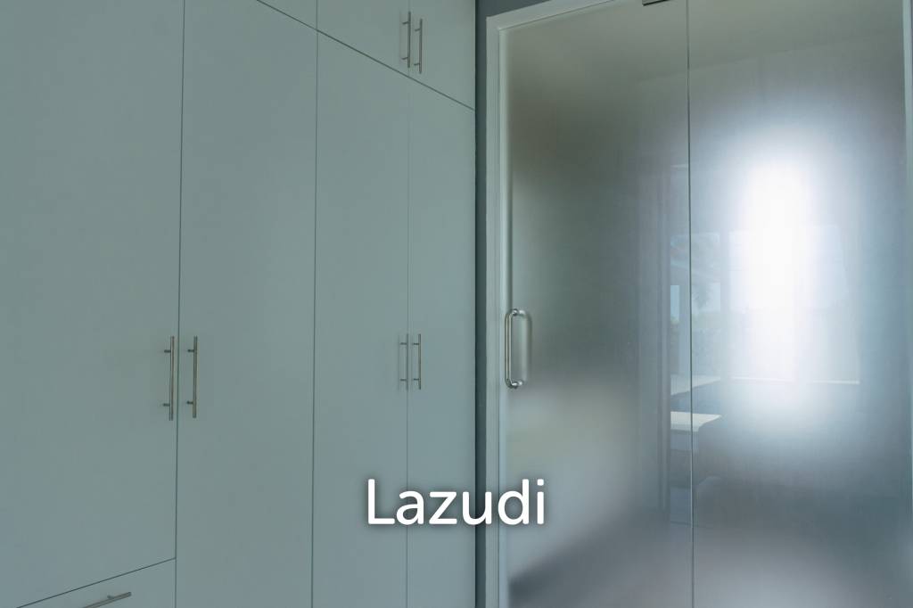 WHITESTONE VILLAS : Luxury Modern 3 Bed Pool Villa