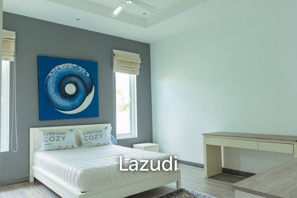 WHITESTONE VILLAS : Luxury Modern 3 Bed Pool Villa