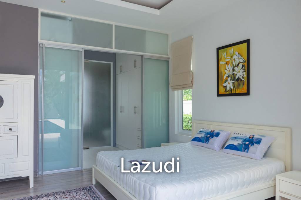 WHITESTONE VILLAS : Luxury Modern 3 Bed Pool Villa