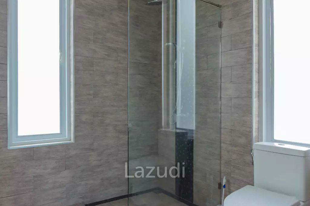 WHITESTONE VILLAS : Luxury Modern 3 Bed Pool Villa
