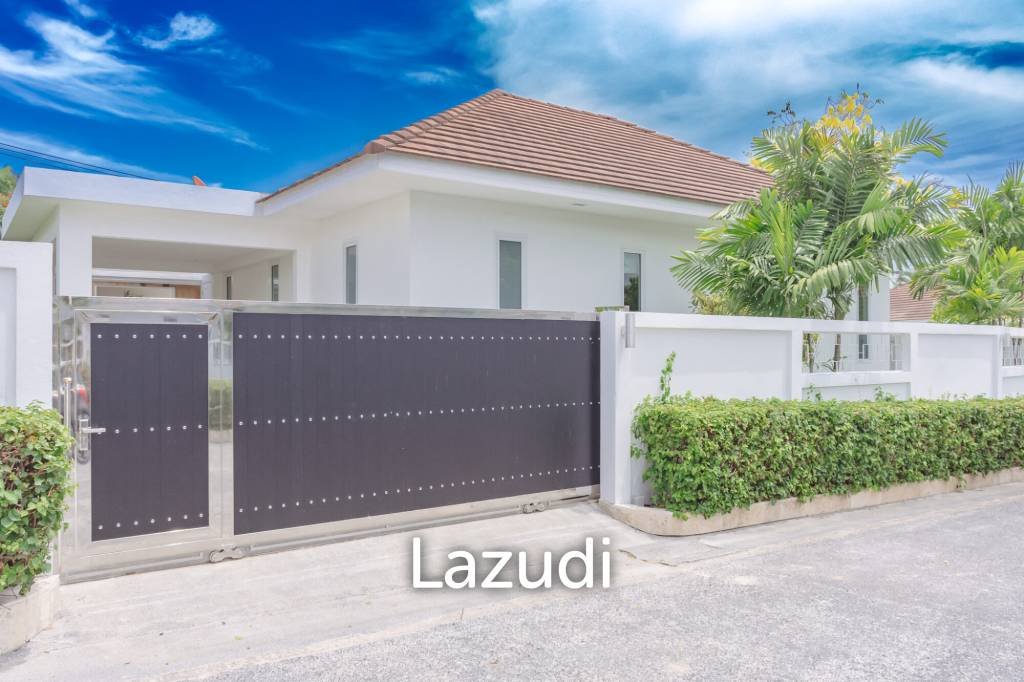 WHITESTONE VILLAS : Luxury Modern 3 Bed Pool Villa