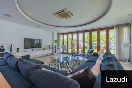 FALCON HILL : High Luxury 4 Bed Pool Villa + Maids Quarters