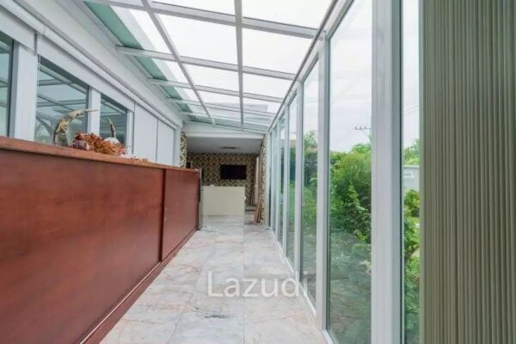MALI RESIDENCE : 5 Bed Pool Villa with roof top terrace for great views.