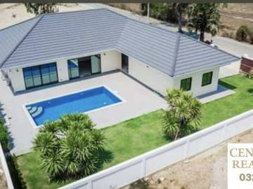 Brand New L Shape 3 Bed pool Villa near the beach