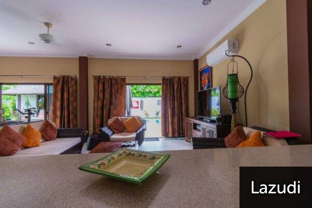 HEIGHTS 2 : Very well presented 3 Bed pool villa