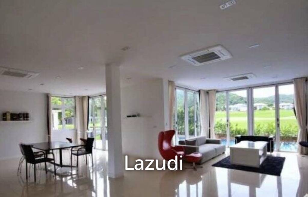 700 Kvm 4 Seng 5 Bad Villa for Salg