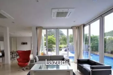 BLACK MOUNTAIN VILLAS : Well Designed 4 bed pool villa with golf course views