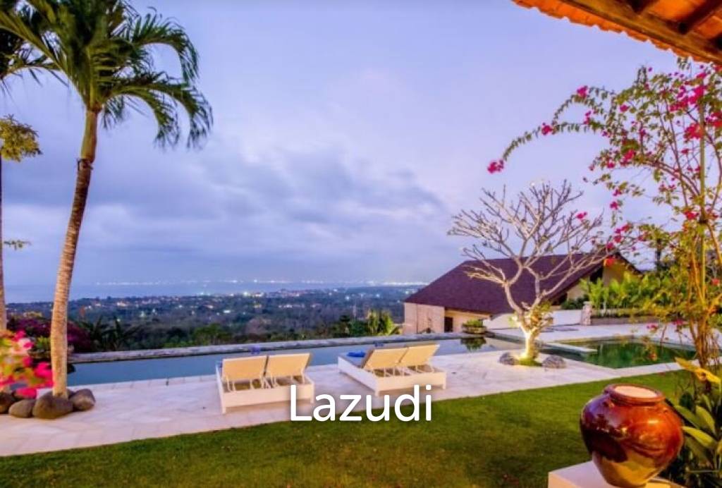 Remarkable Freehold villa with ocean views in Pecatu