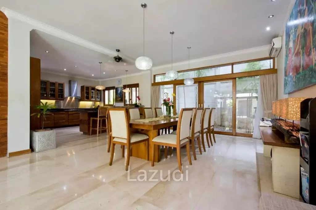 Stunning Freehold Luxury Home in Kerobokan