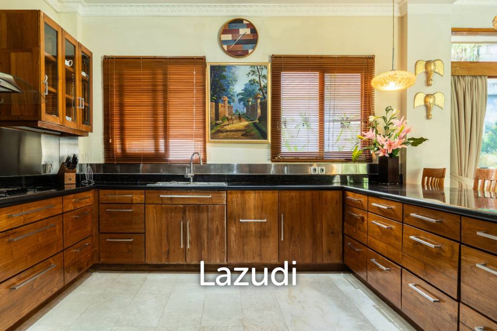 Stunning Freehold Luxury Home in Kerobokan