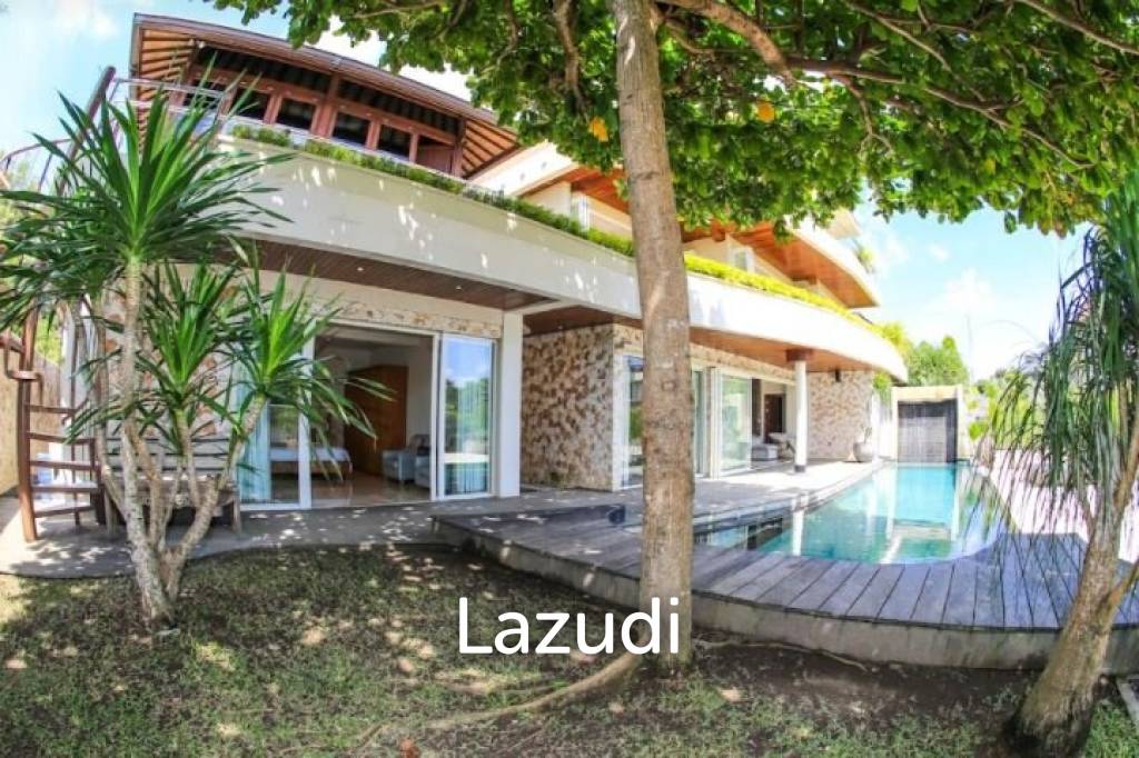 Designer Freehold Villa in Bukit with 4 bedrooms and fully furnished