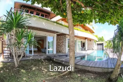 Designer Freehold Villa in Bukit with 4 bedrooms and fully furnished