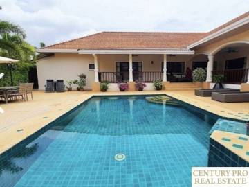 STUART PARK 2 : Quality 4 Bed Pool Villa
