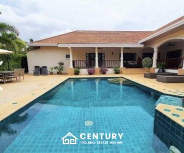  4 Seng 5 Bad Villa for Salg