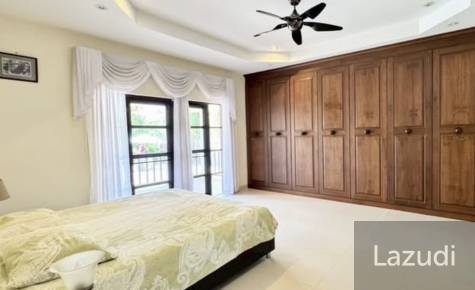 STUART PARK 2 : Quality 4 Bed Pool Villa