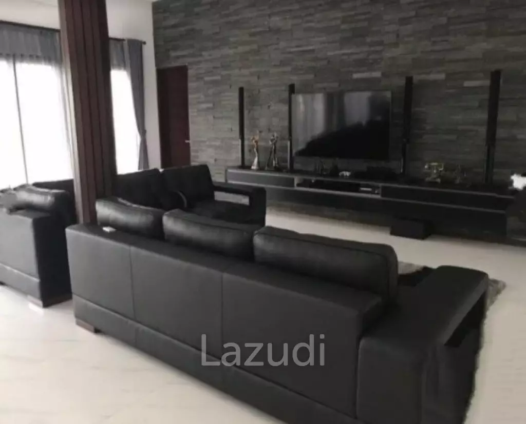 Lovely Freehold Villa For Sale in Berawa Canggu