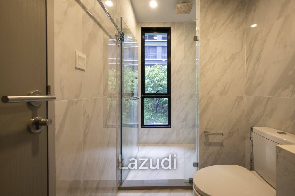 2 bed 82.06SQM, Ideo Mobi Sukhumvit 40